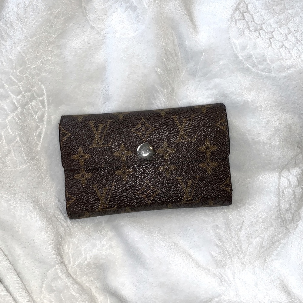 LV Wallet